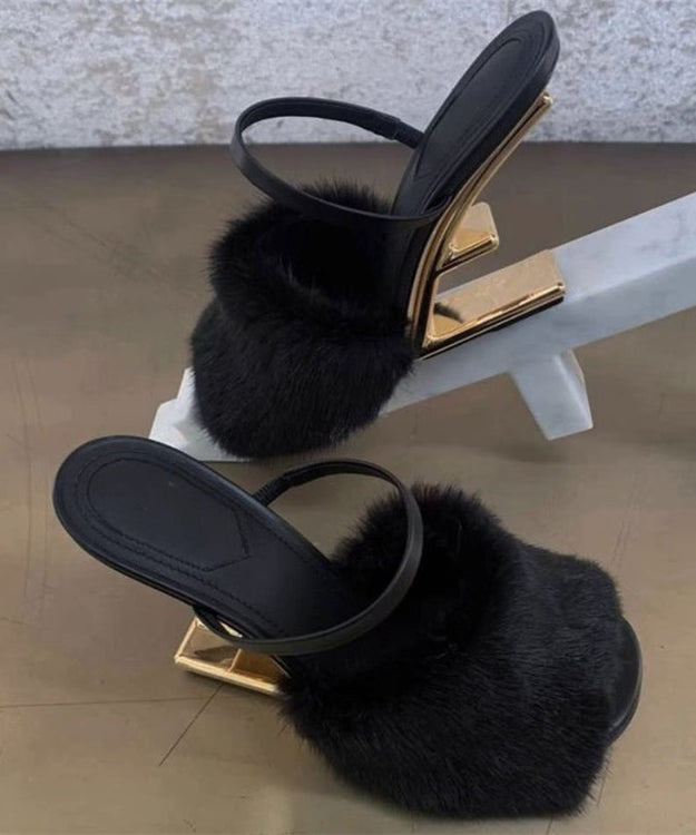 Chic Orthopedic Sandals with Unique Design
