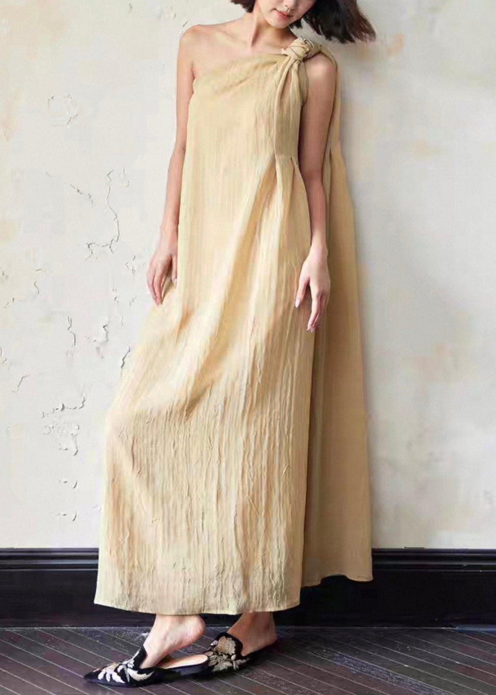 Elegantly Styled Dress for Everyday Wear
