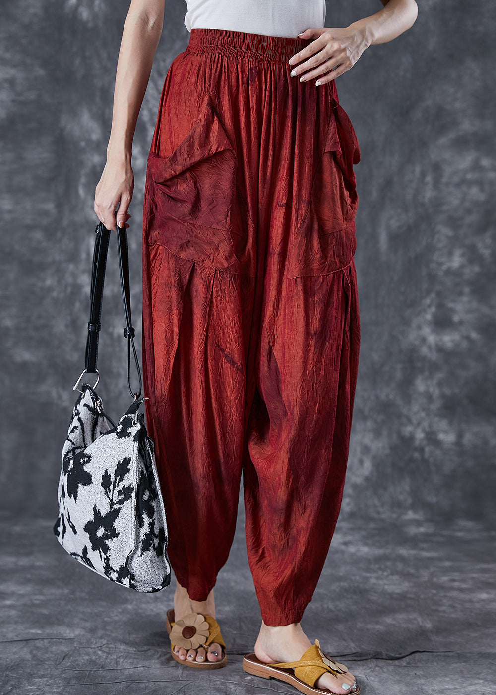 Well Tailored Pants with a Graceful Silhouette