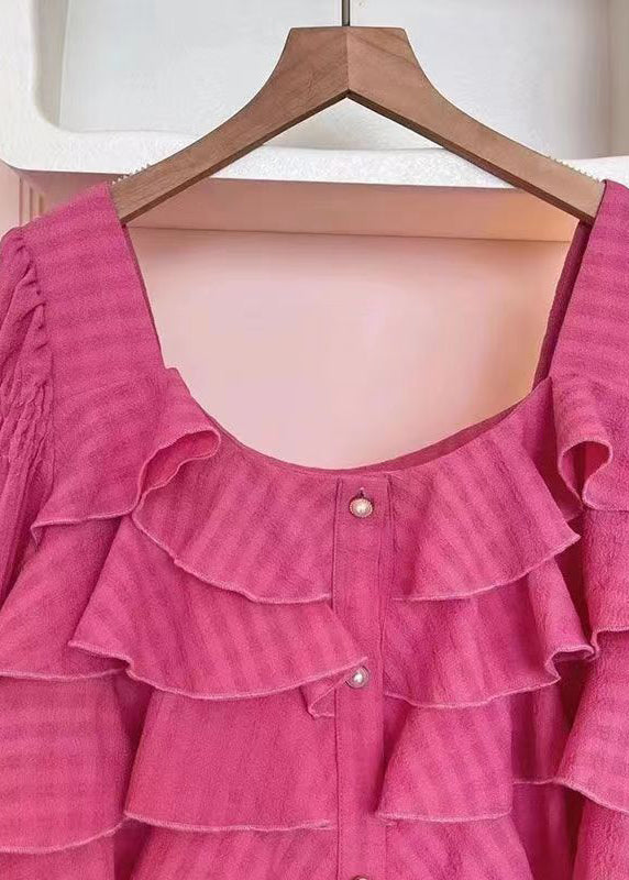 Well Tailored Top with a Graceful Silhouette