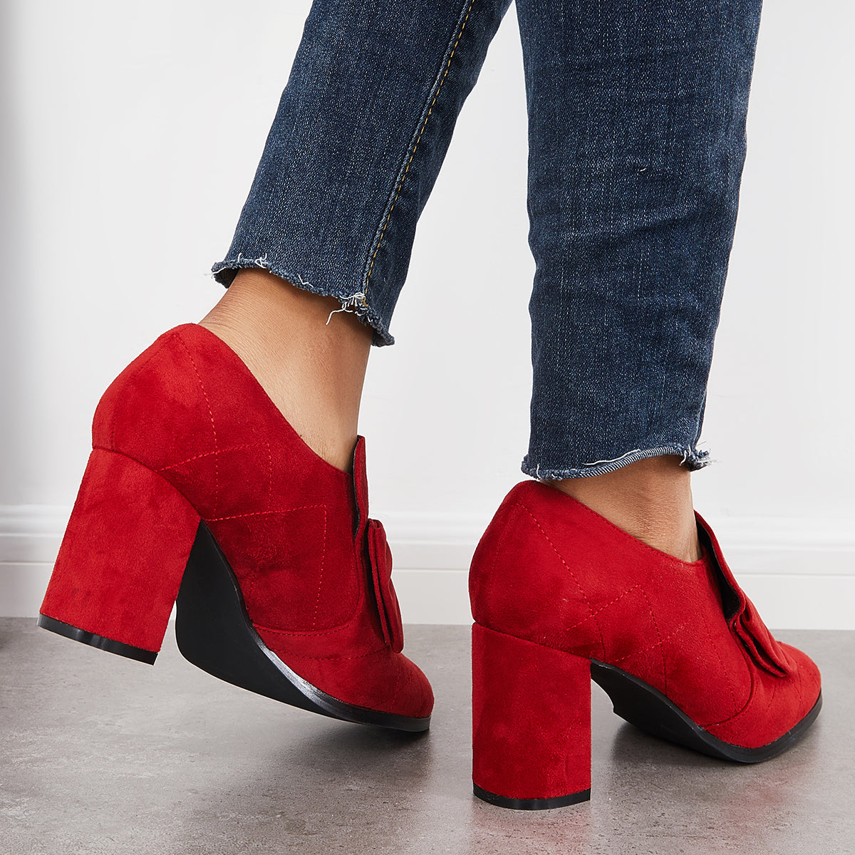 Classic Orthopedic Pumps with Timeless Style