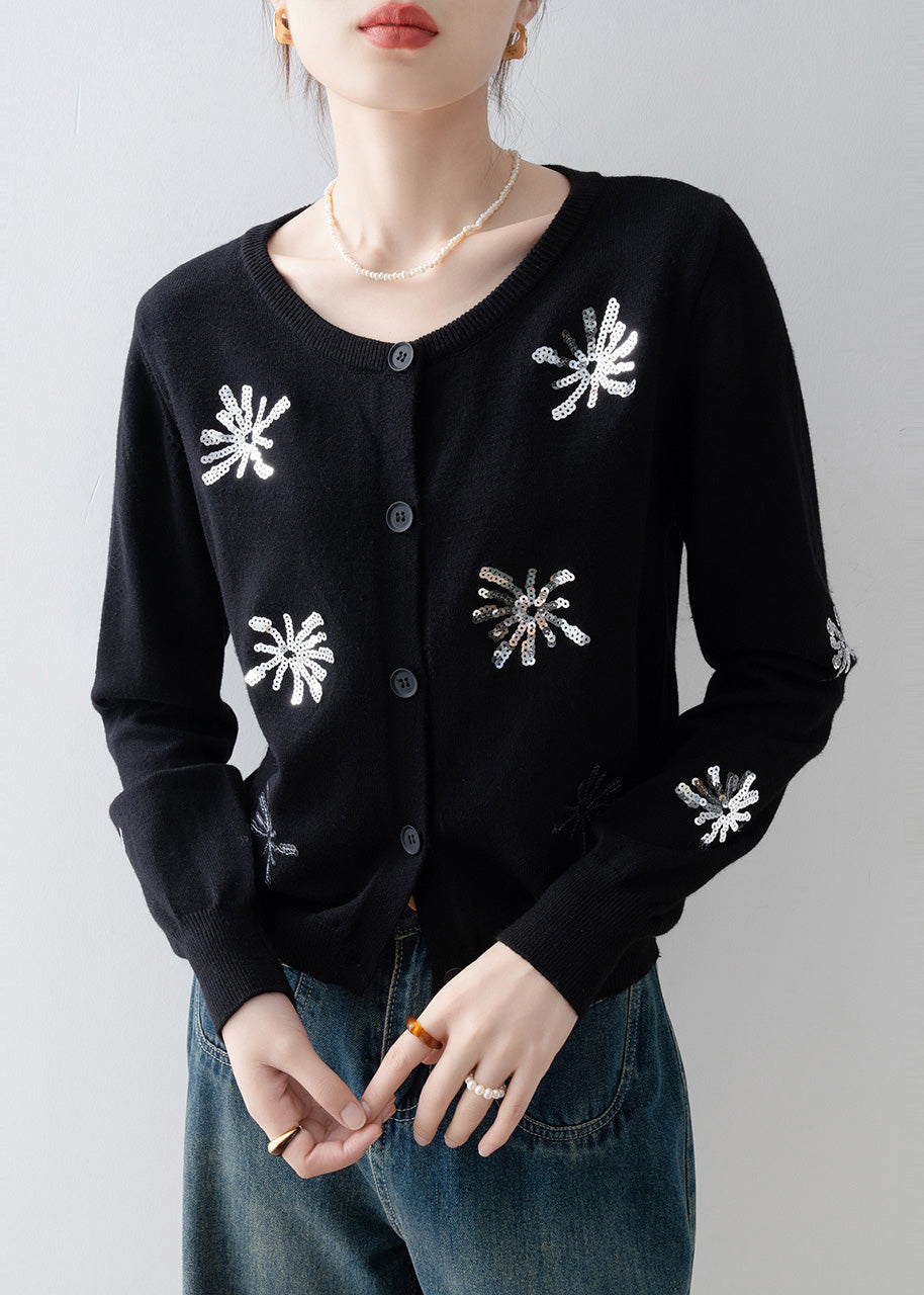 Elegantly Styled Cardigan for Everyday Wear