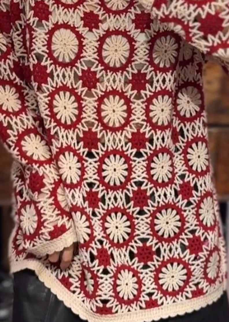 Effortlessly Elegant Sweater with a Timeless Design