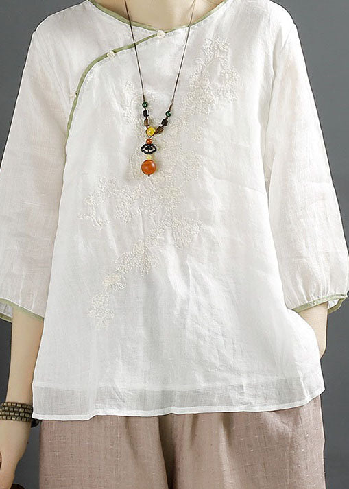 Well Tailored Shirt with a Graceful Silhouette