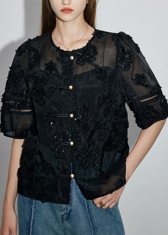 Elegantly Styled Shirt for Everyday Wear