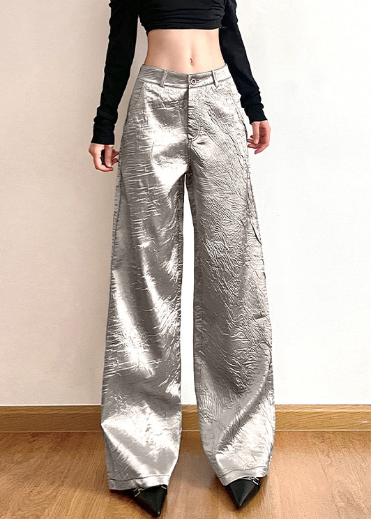 Well Tailored Pants with a Graceful Silhouette