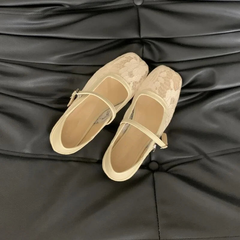 Chic Orthopedic Flats with Unique Design