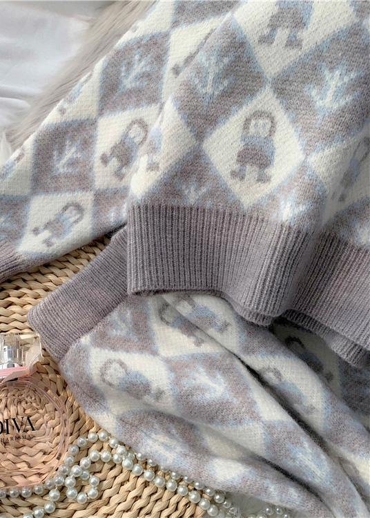 Beautifully Crafted Sweater in a Classic Style