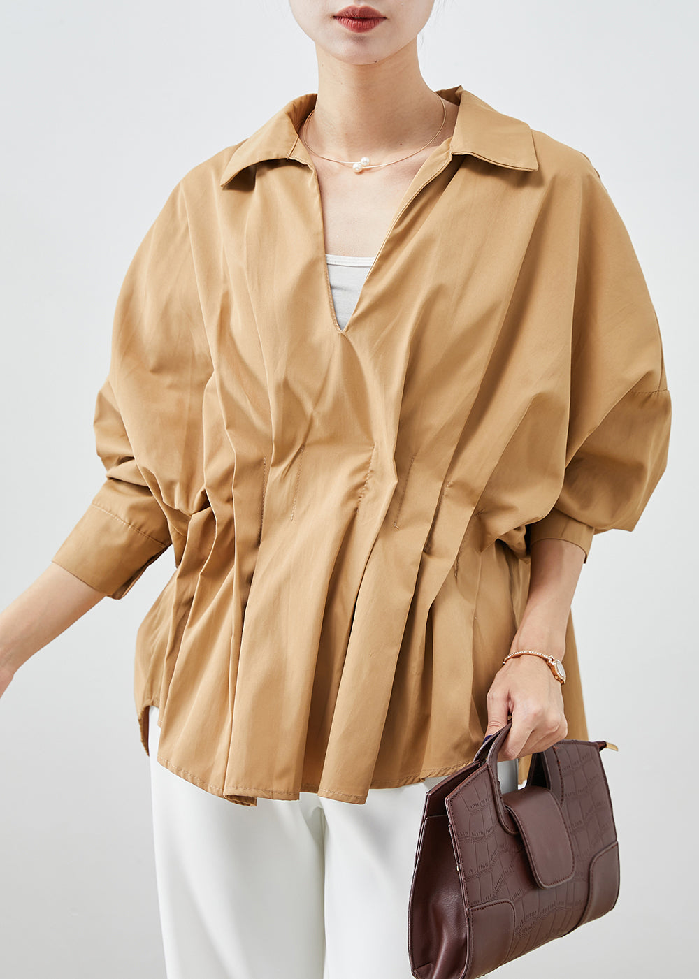 Classic Vintage Shirt with a Flattering Fit