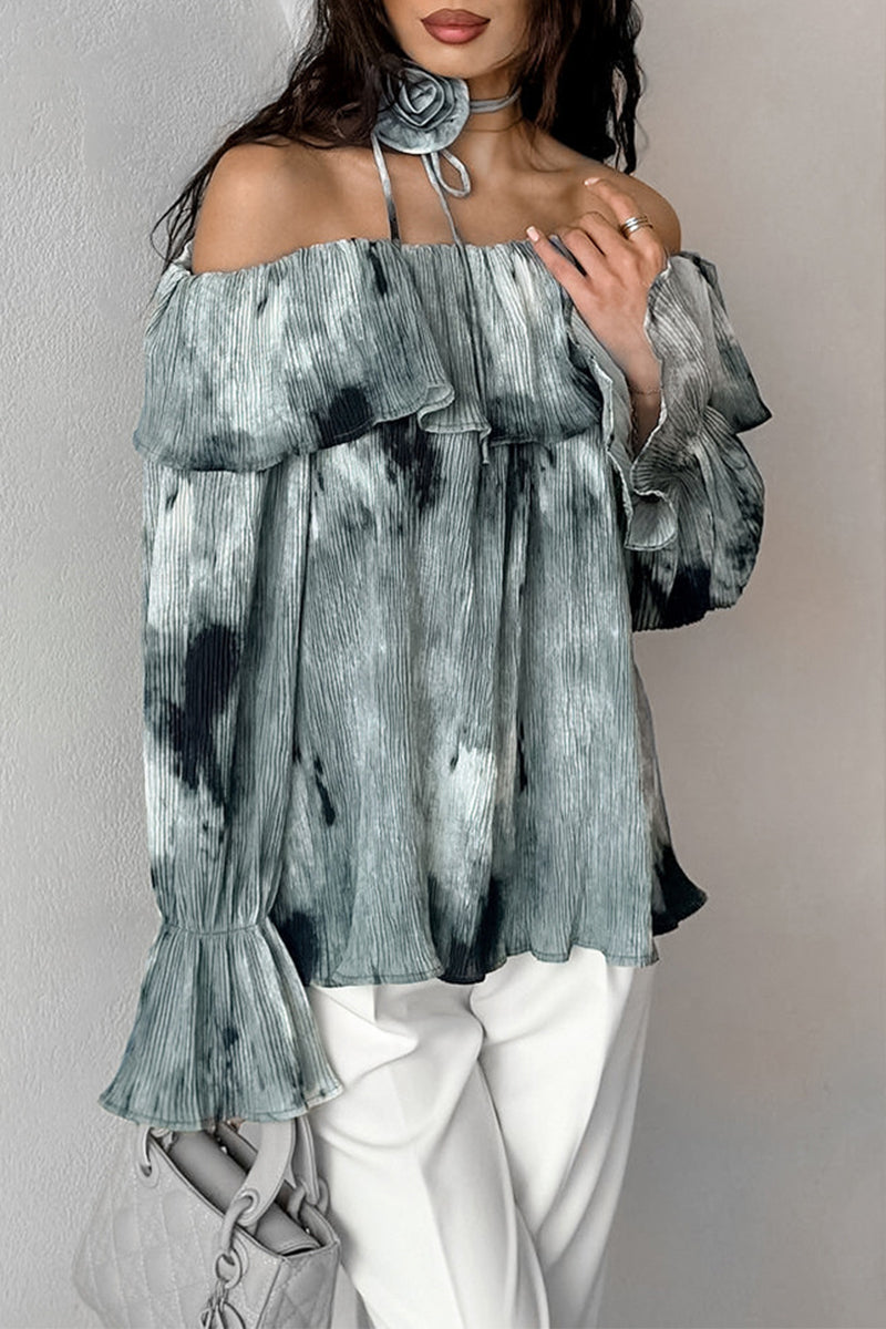 Gracefully Styled Blouse for Any Occasion