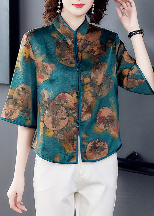 Beautifully Finished Blouse in a Timeless Design