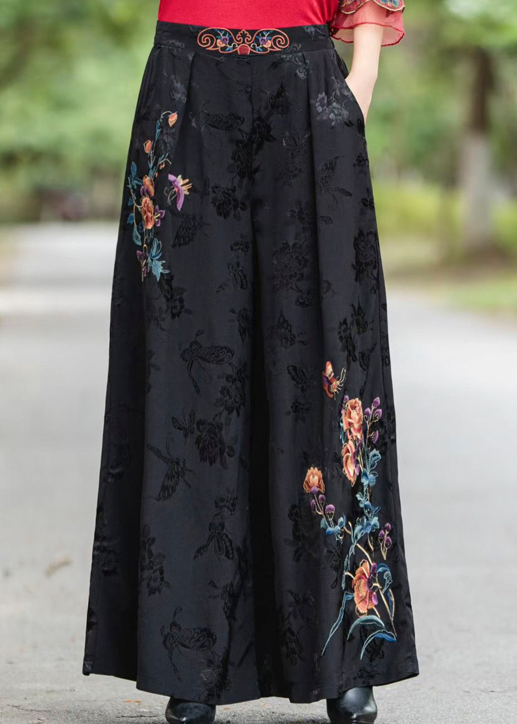 Gracefully Styled Pants for Any Occasion