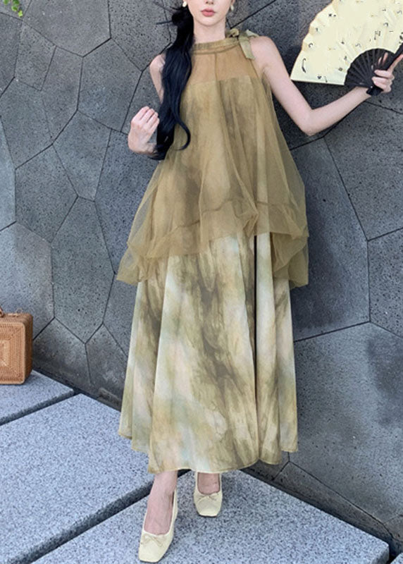 A Vintage Style Dress with Delicate Timeless Details