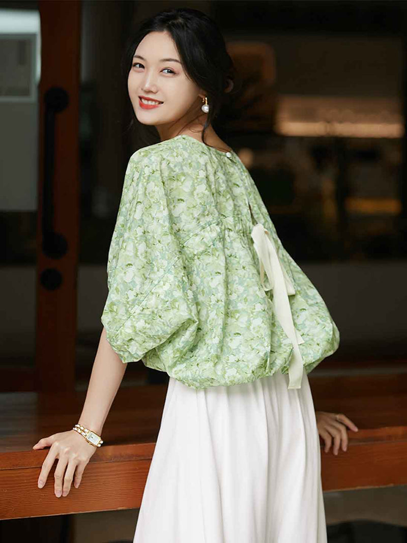 Beautifully Finished Blouse in a Timeless Design