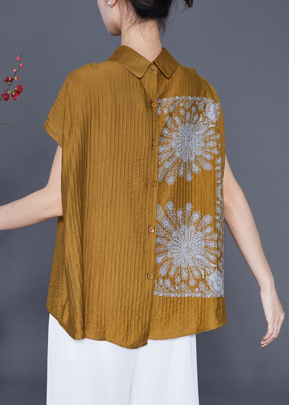 Elegantly Styled Shirt for Everyday Wear