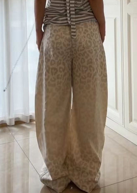 Sophisticated Pants with a Clean Classic Look