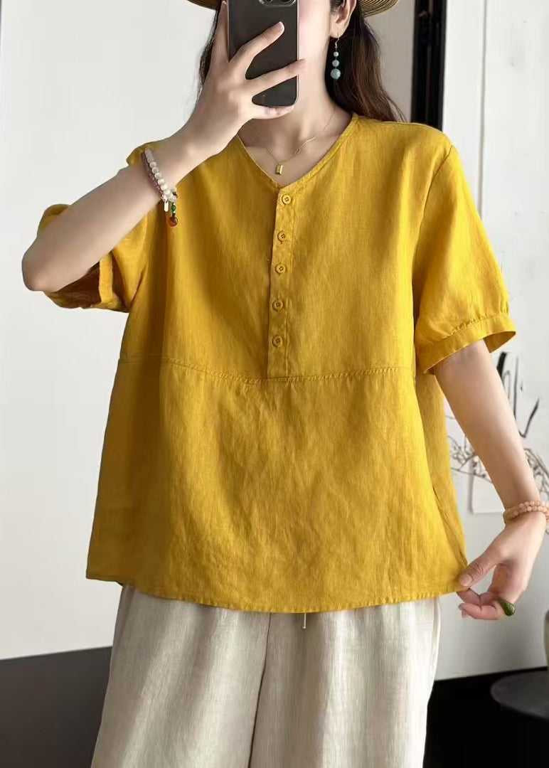Sophisticated Blouse with a Clean Classic Look