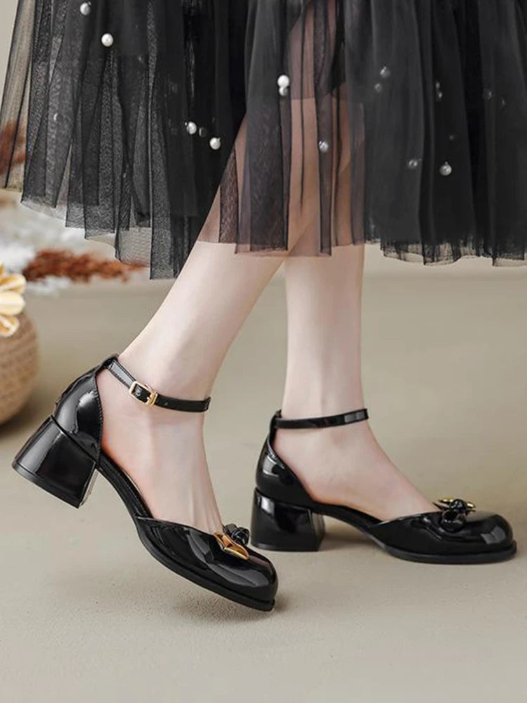 Elegant Orthopedic Pumps for Every Step