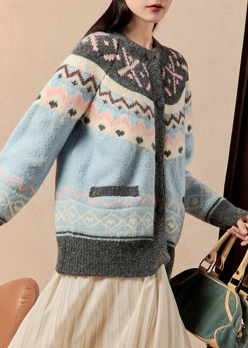 Beautifully Crafted Cardigan in a Classic Style