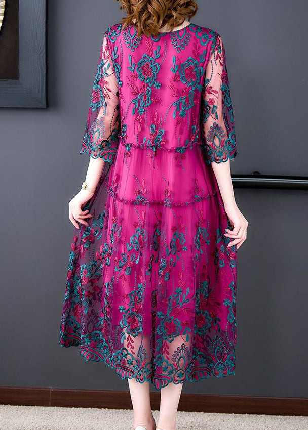 Beautifully Finished Dress in a Timeless Design