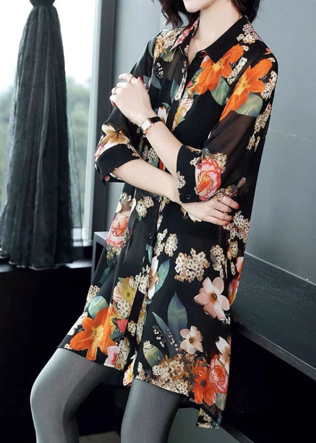 Classic Vintage Blouse with a Flattering Fit