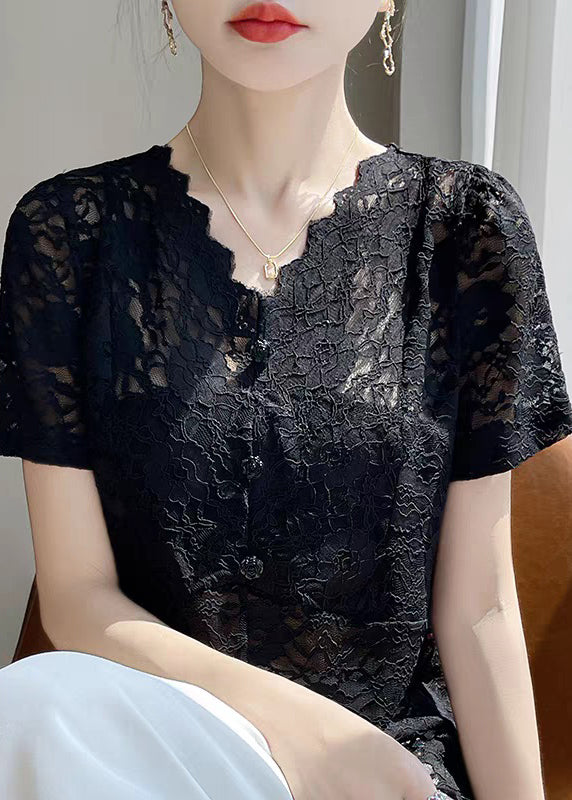 Classic Vintage Shirt with a Flattering Fit