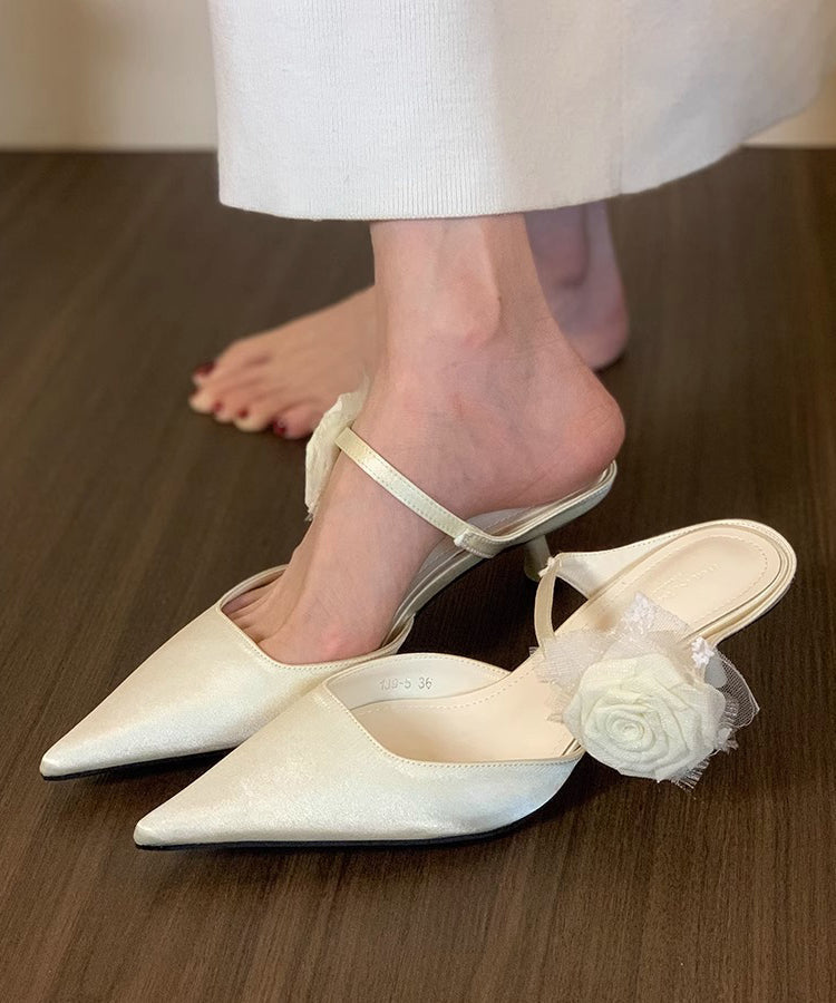 Graceful Orthopedic Sandals for Modern Look