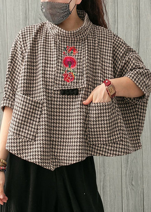 Effortlessly Elegant Top with a Timeless Design