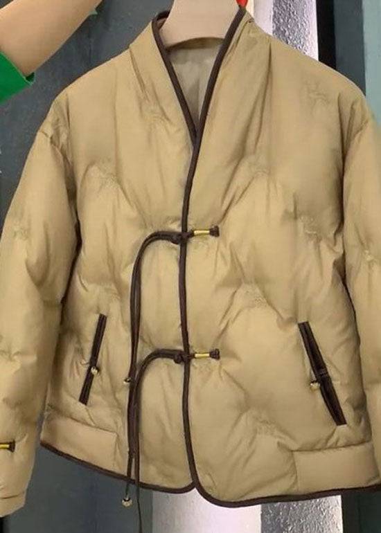Effortlessly Elegant Coat with a Timeless Design