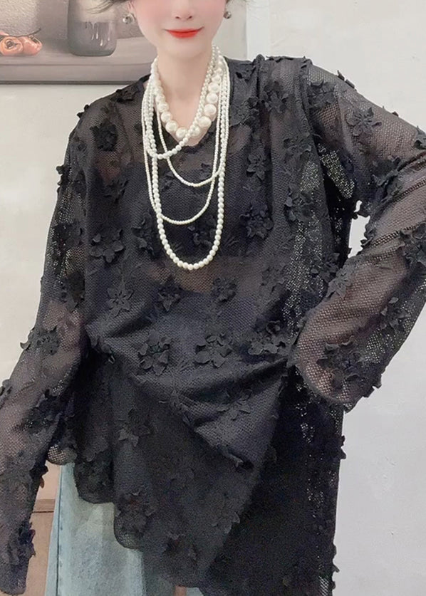Well Tailored Top with a Graceful Silhouette