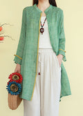 Classic Vintage Blouse with a Flattering Fit