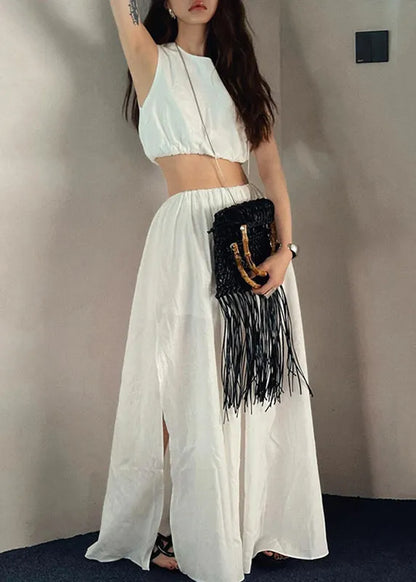 Effortlessly Elegant Garment with a Timeless Design