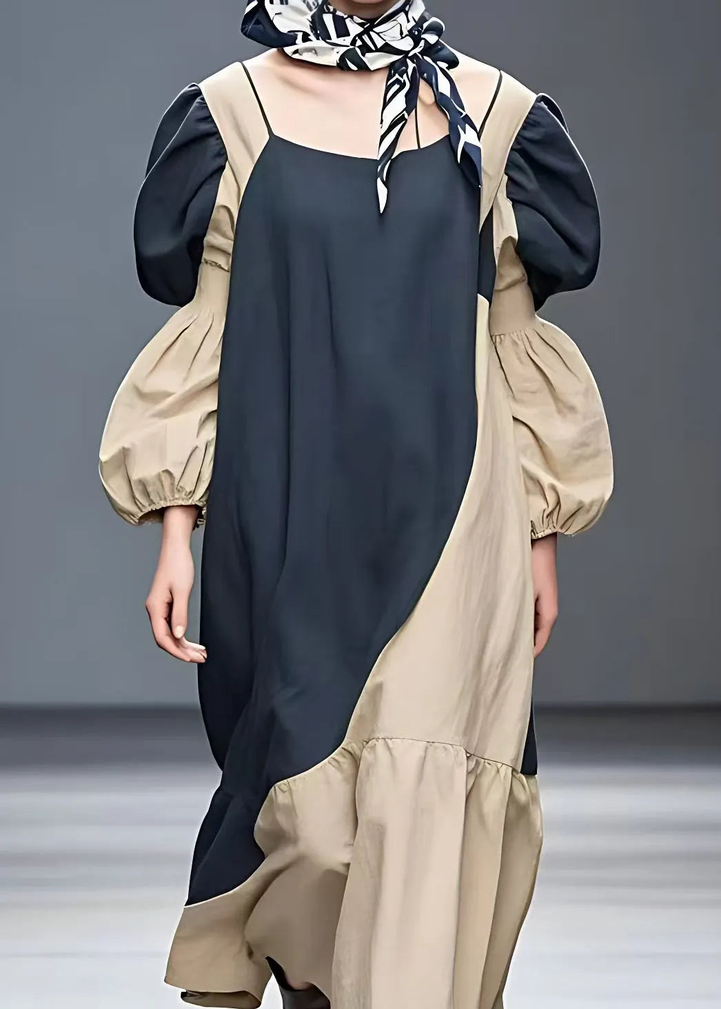 Well Tailored Dress with a Graceful Silhouette