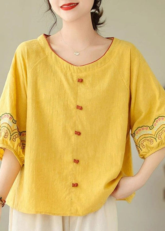 Elegantly Styled Shirt for Everyday Wear