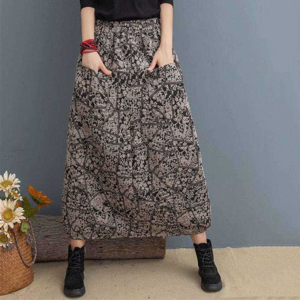 Effortlessly Elegant Garment with a Timeless Design