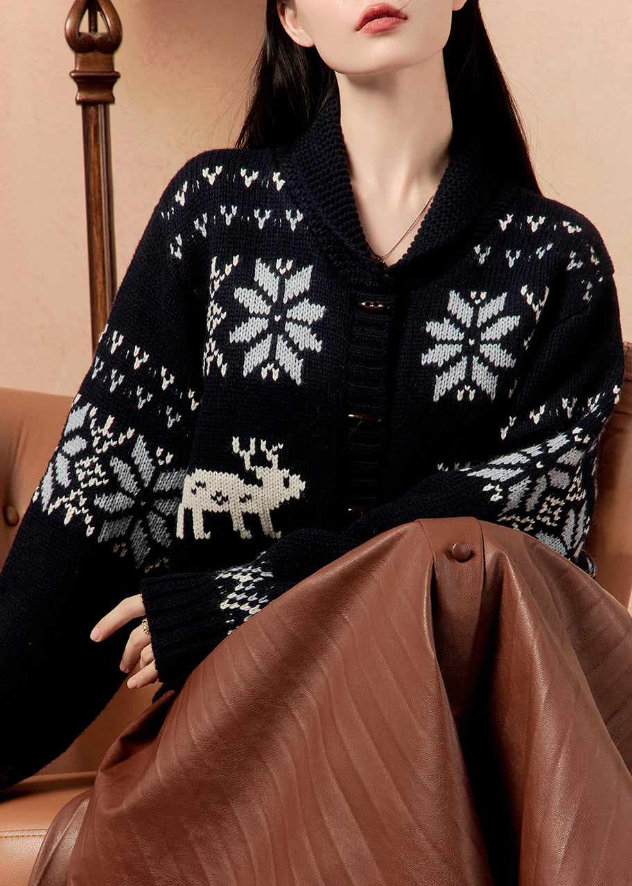 Gracefully Styled Coat for Any Occasion