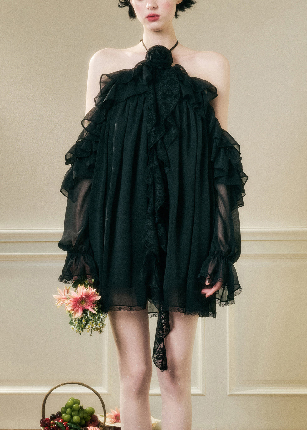 Beautifully Finished Dress in a Timeless Design