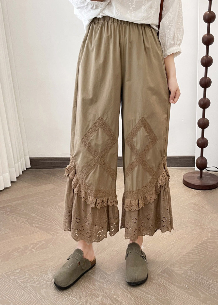 Classic Vintage Pants with a Flattering Fit