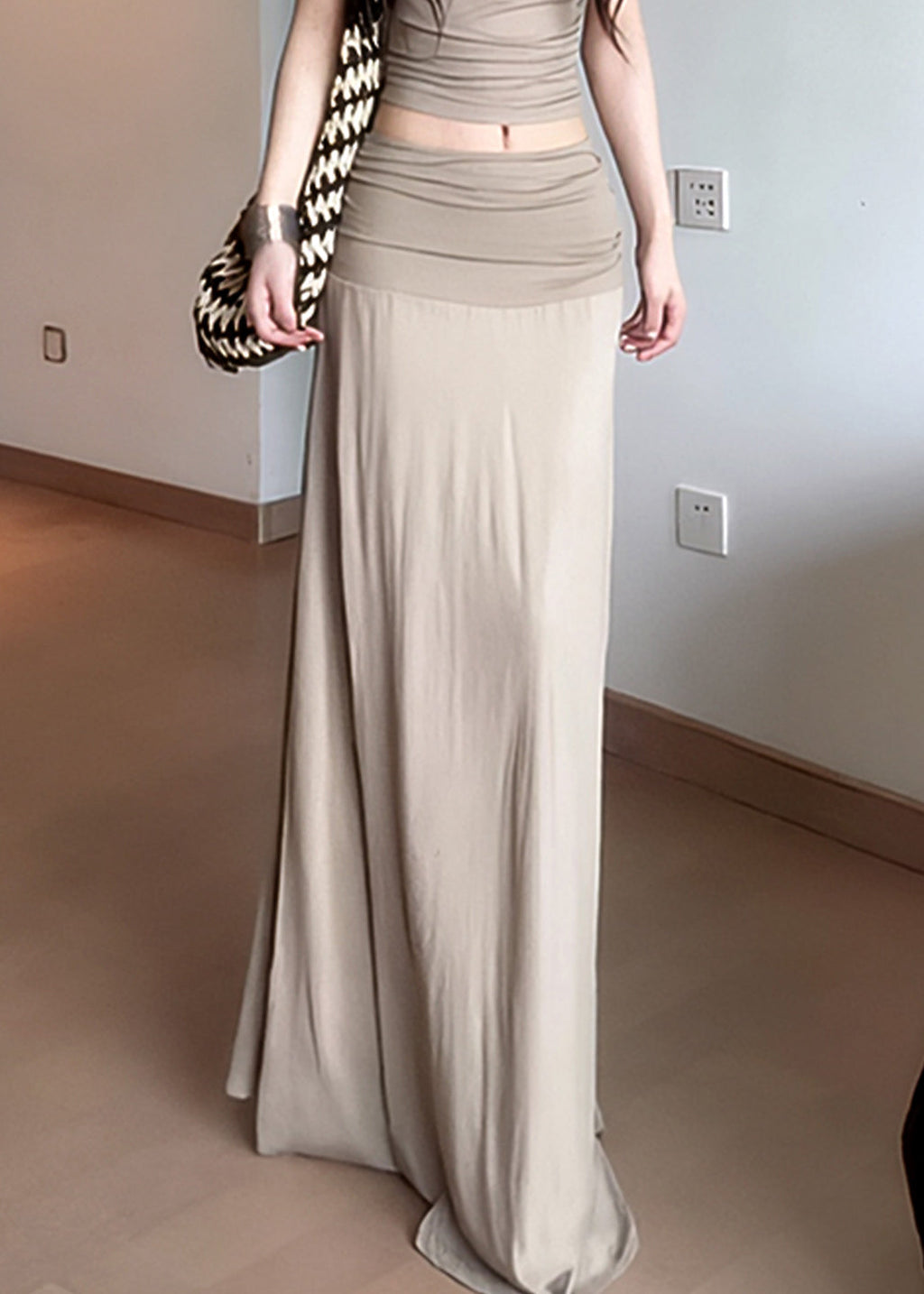 Sophisticated Garment with a Clean Classic Look