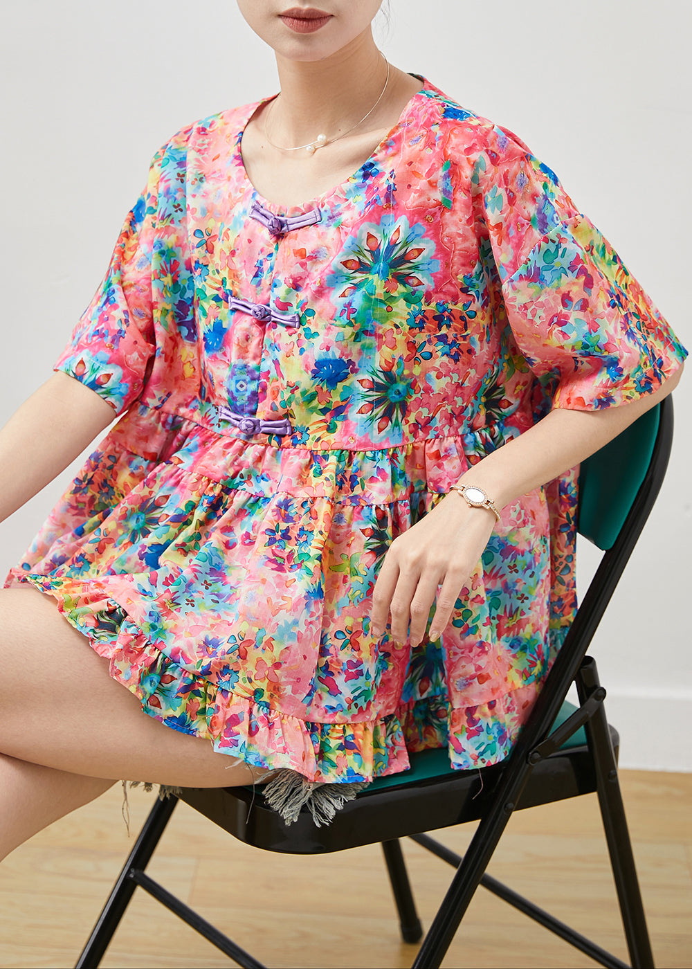 Effortlessly Elegant Shirt with a Timeless Design