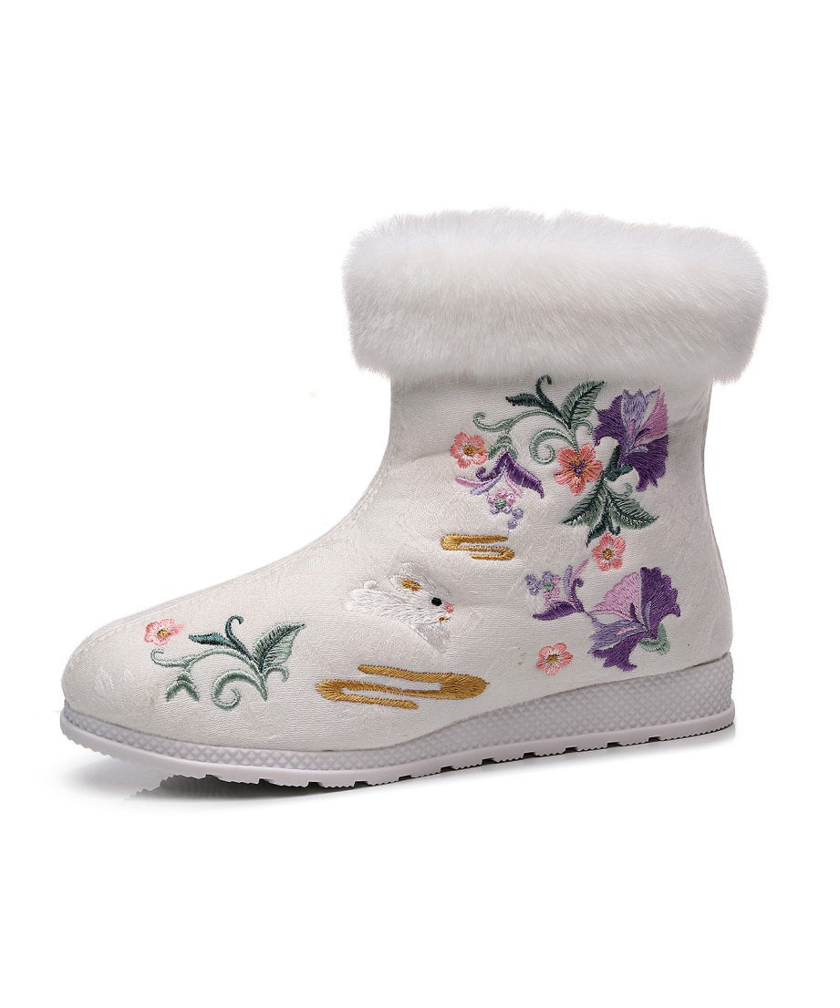 Graceful Orthopedic Boots for Modern Look