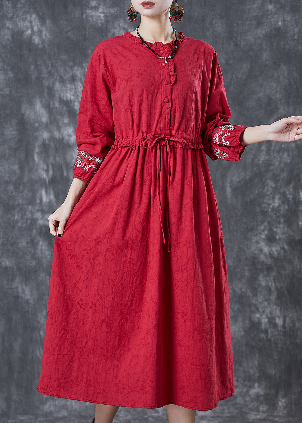 Beautifully Crafted Dress in a Classic Style