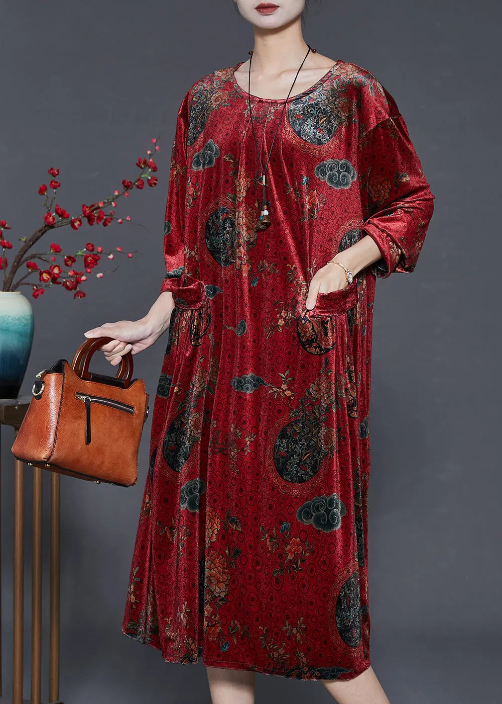 Classic Vintage Dress with a Flattering Fit