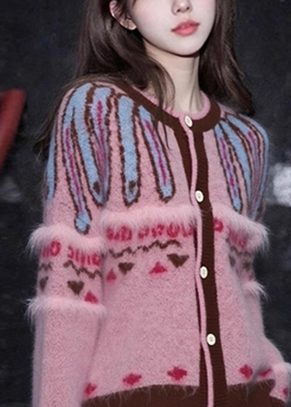 Well Tailored Cardigan with a Graceful Silhouette