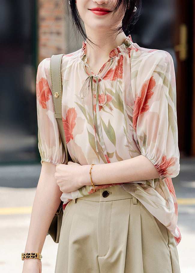Well Tailored Top with a Graceful Silhouette