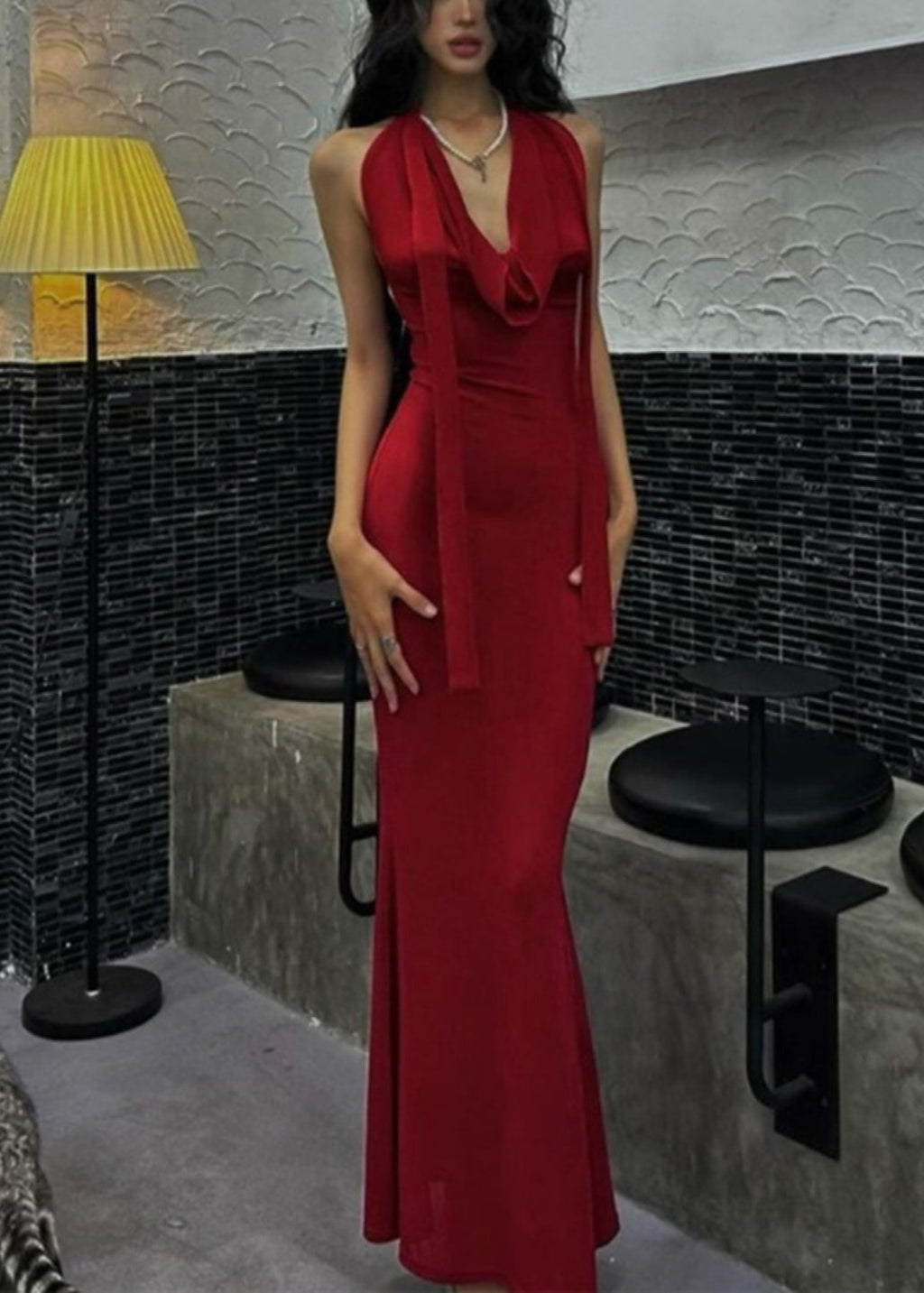 Beautifully Crafted Dress in a Classic Style