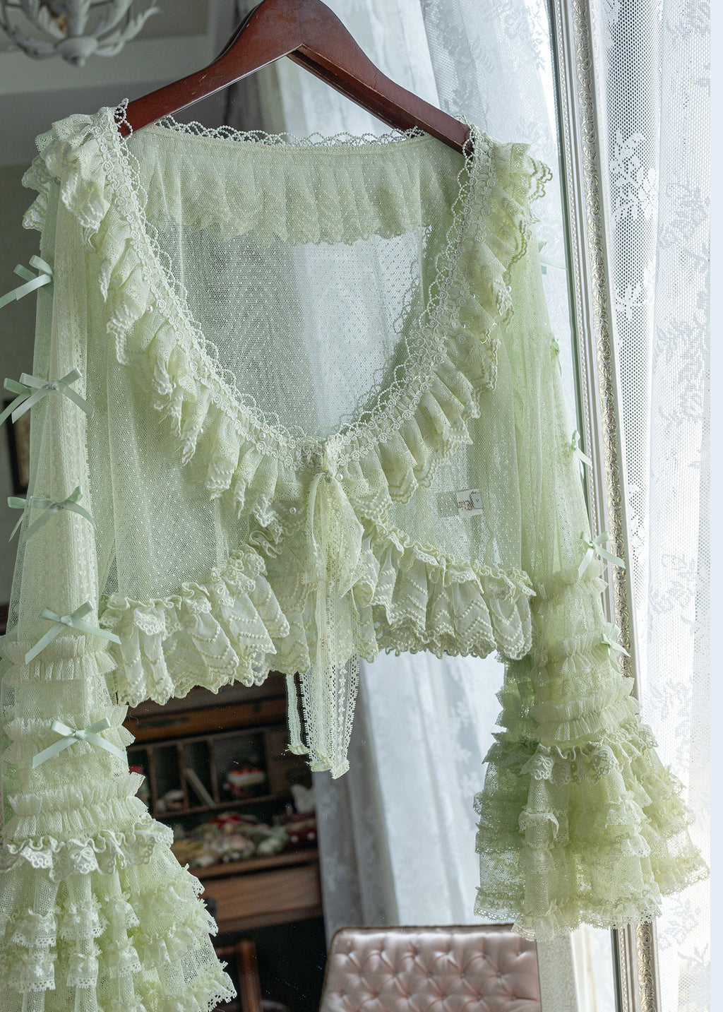 Elegantly Styled Cardigan for Everyday Wear