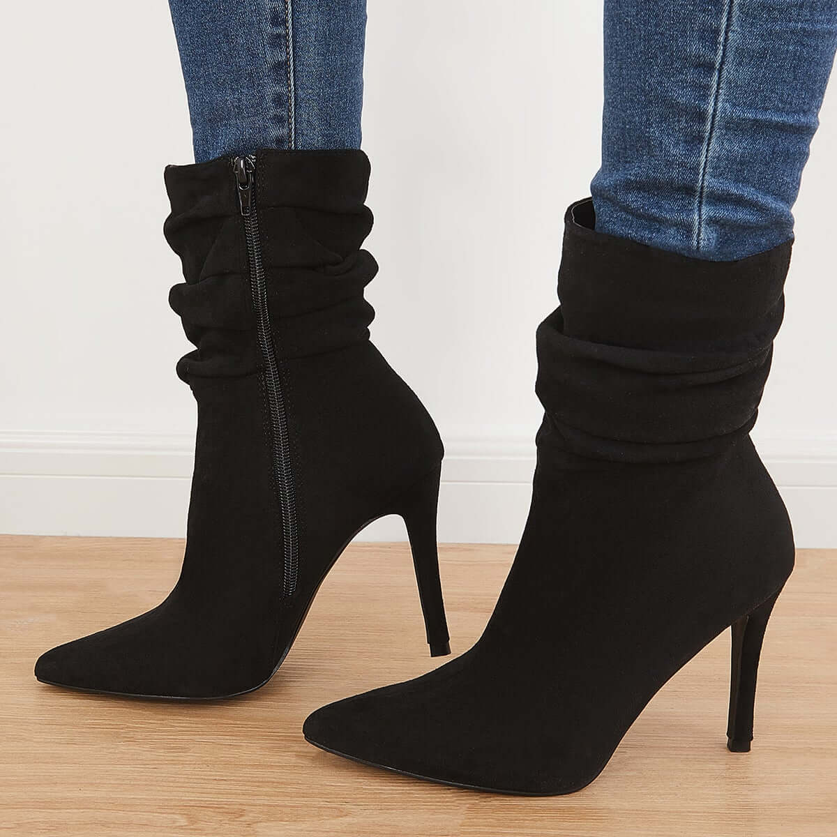 Graceful Orthopedic Boots for Modern Look