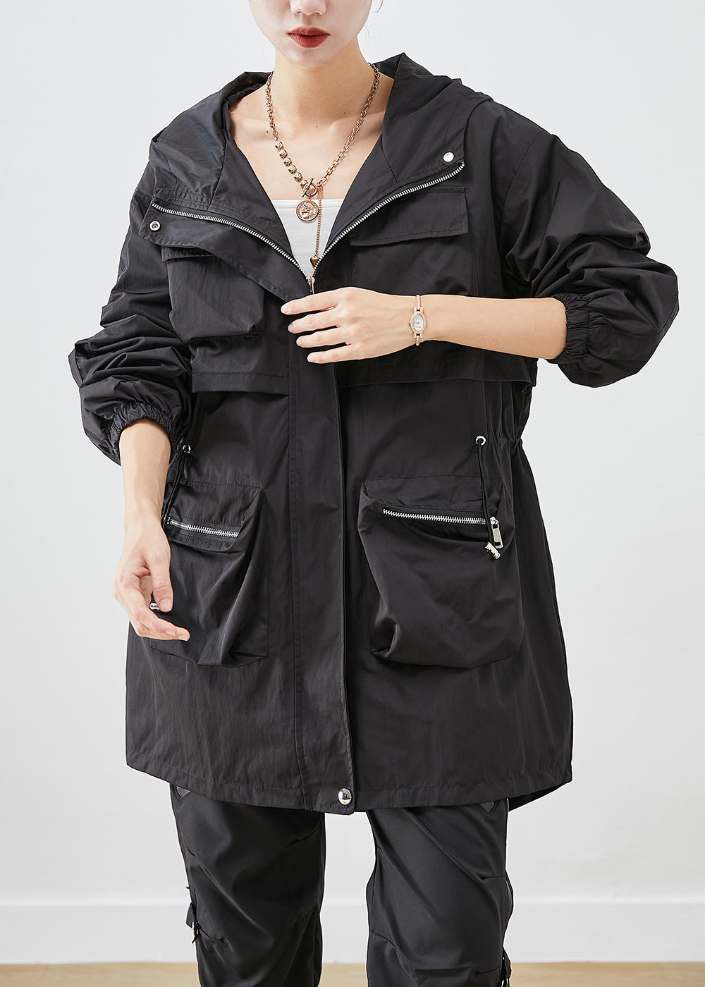 Well Tailored Coat with a Graceful Silhouette