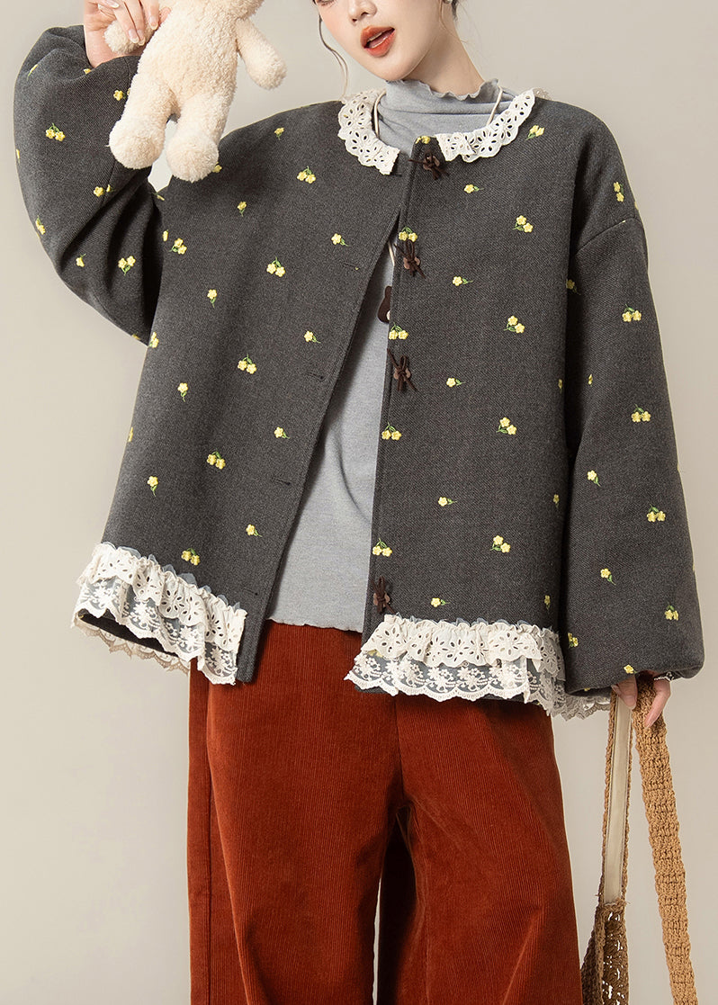 Classic Vintage Coat with a Flattering Fit
